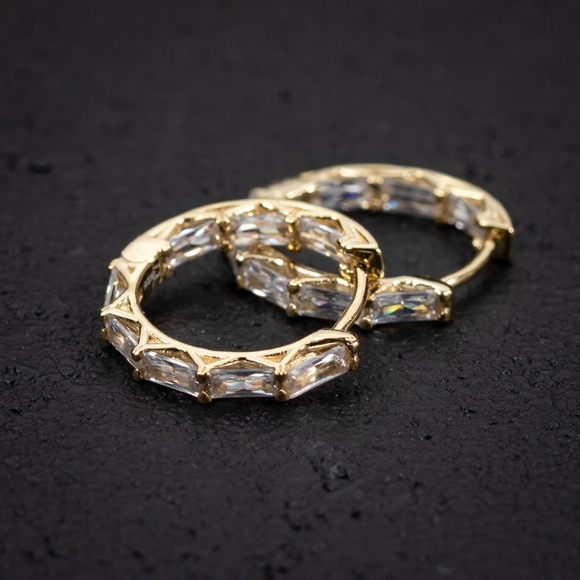 Mens Thin 925 Sterling Silver Small Yellow Gold Baguette Skinny Hoop Earrings - Picture 6 of 6